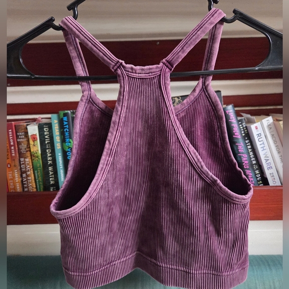 Cropped Tank - Picture 2 of 3